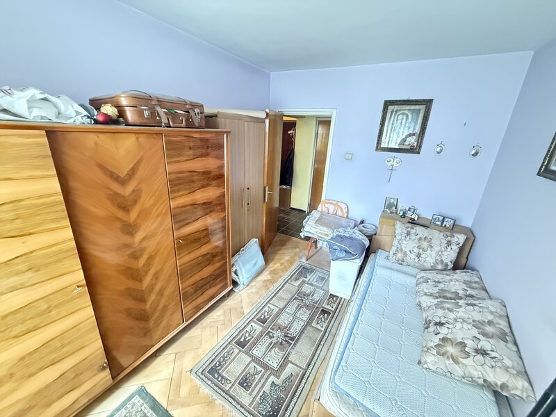 Camil Ressu 42, vand apartament 2 camere decomandat,